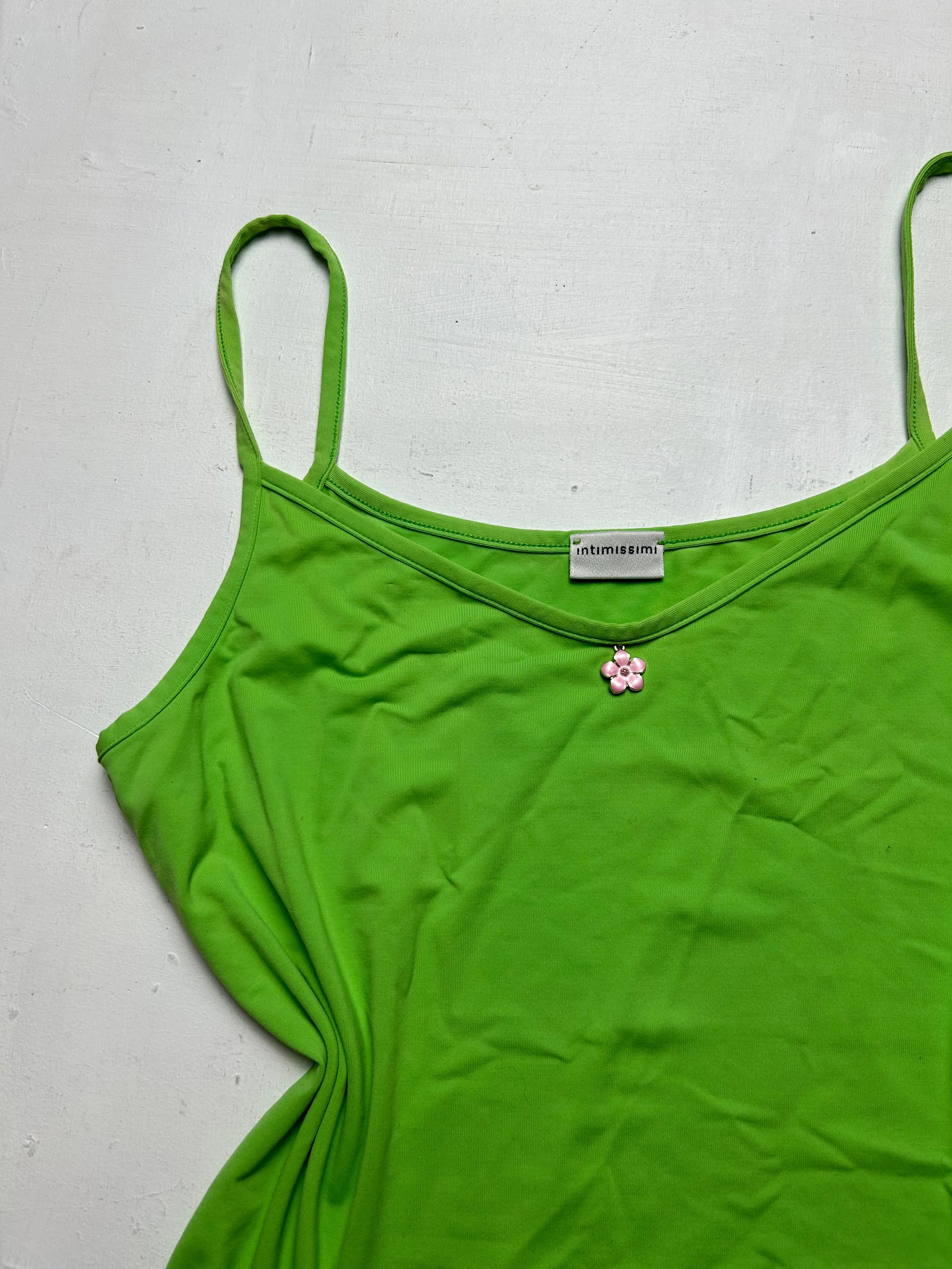 Flower pendant y2k stretchy cami top (M)