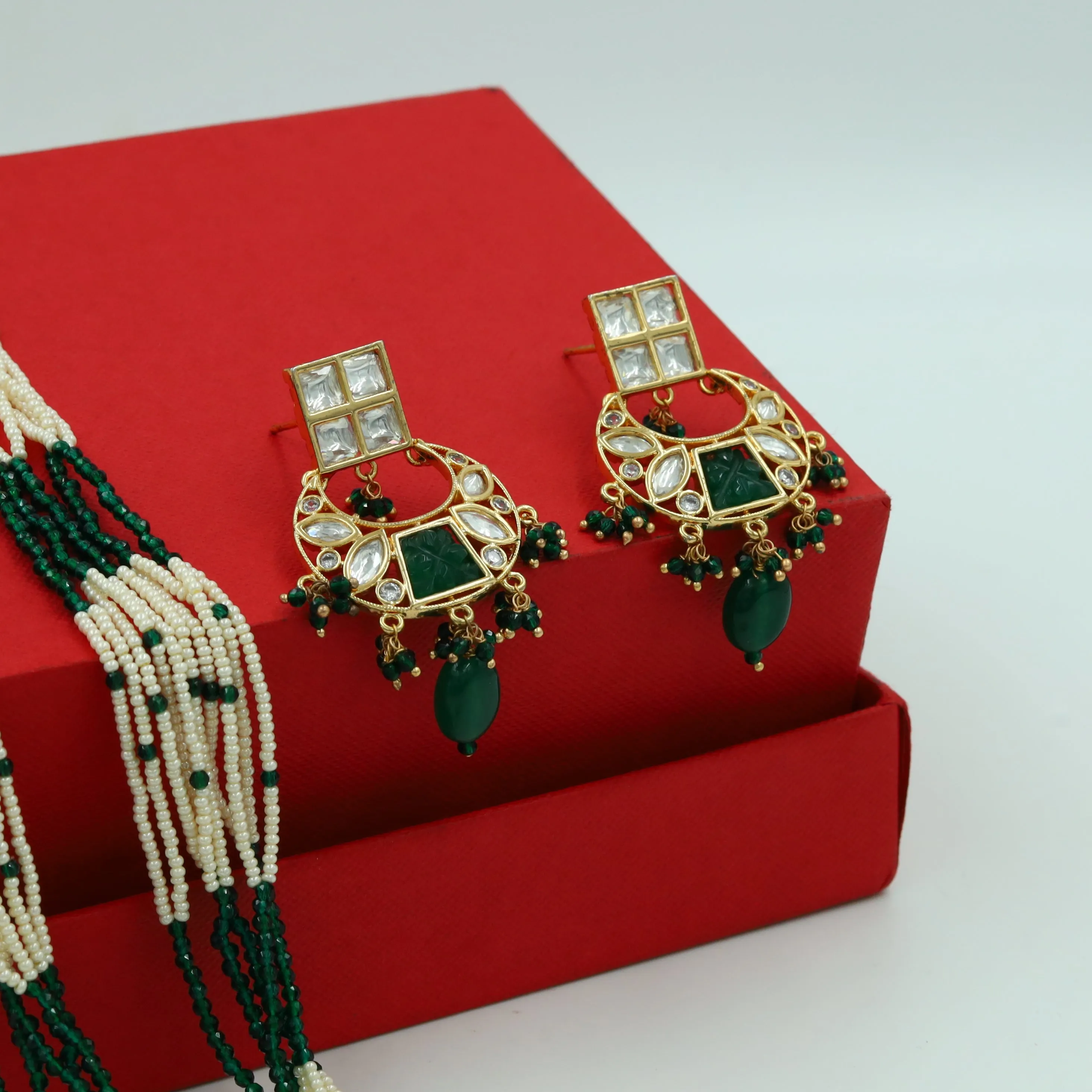 Medium Kundan Pendant Set 6110-4