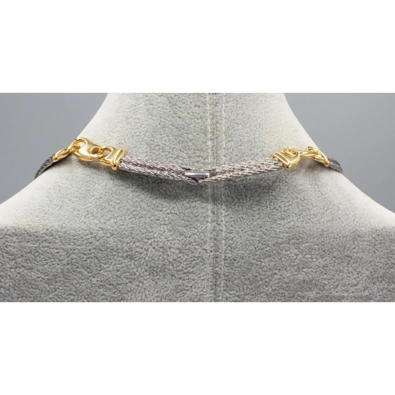 Paolo Gucci, 17" long , two-tone necklace made from interlocking, polished, gold, 'Gucci' mariner and brushed silver rope links
