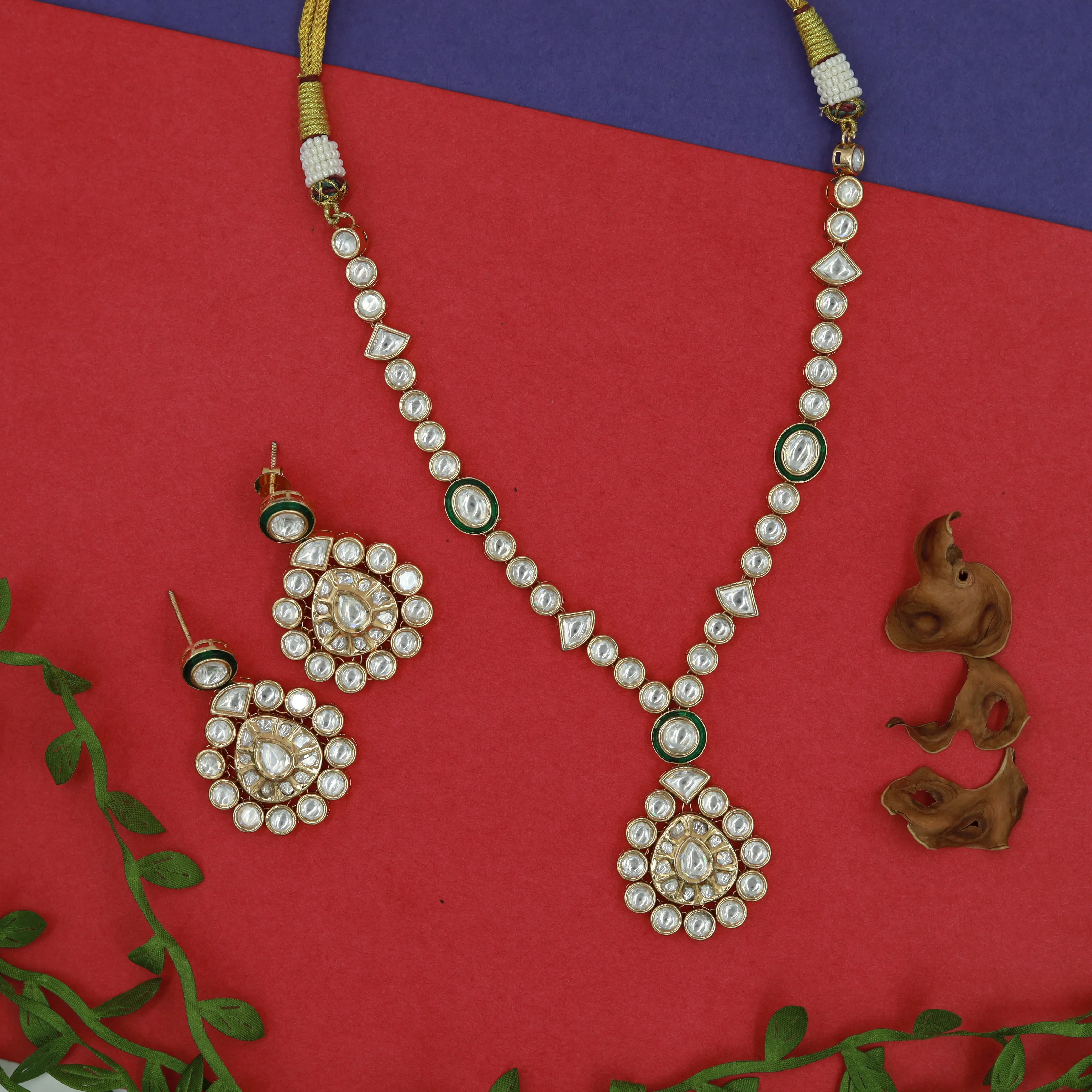 Round Neck Kundan Necklace Set 7282-68