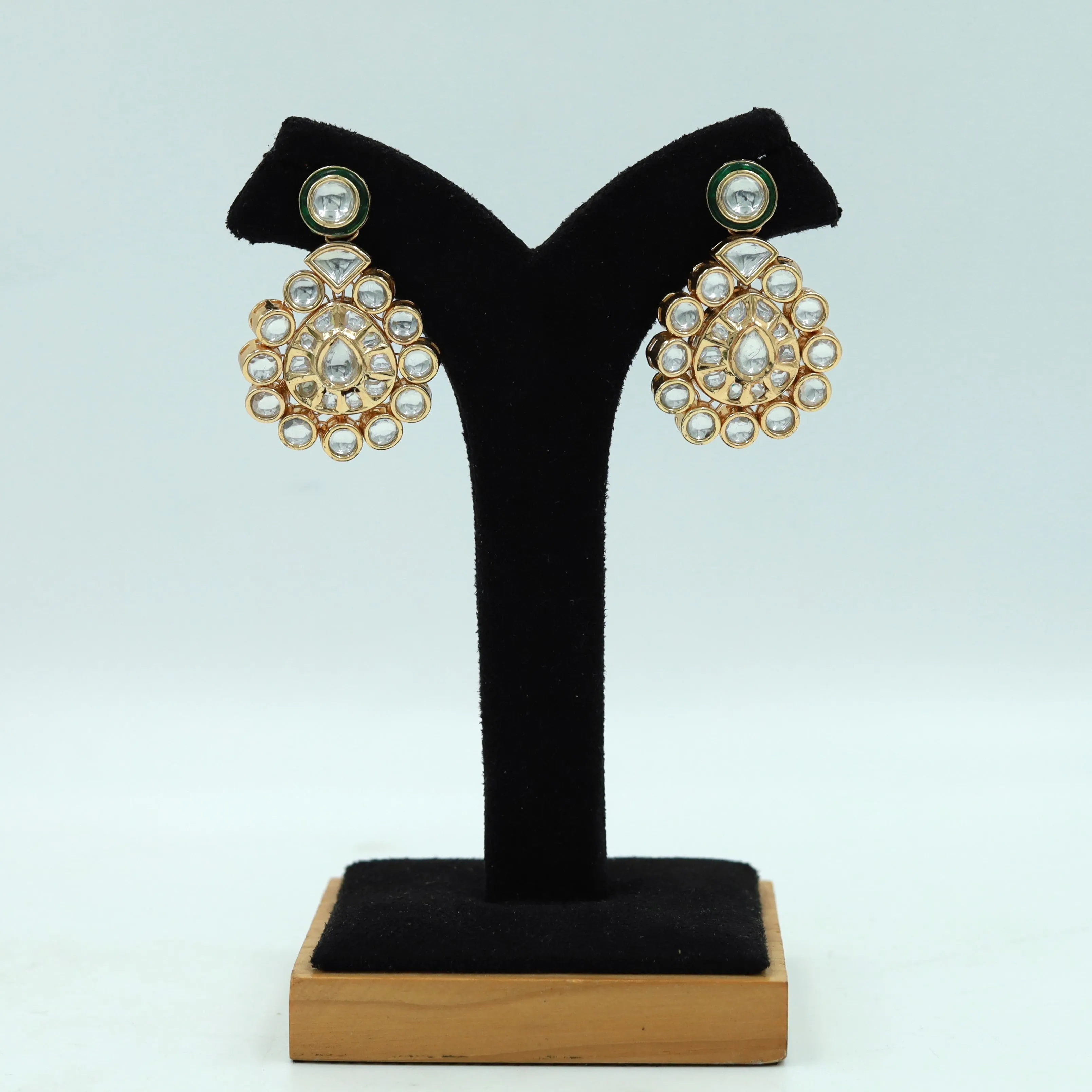 Round Neck Kundan Necklace Set 7282-68
